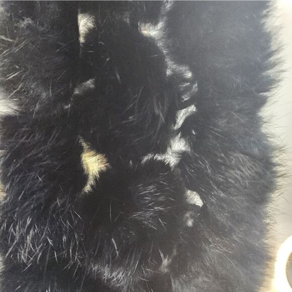 Luxury Cejon Fur Scarf - Picture 10 of 10